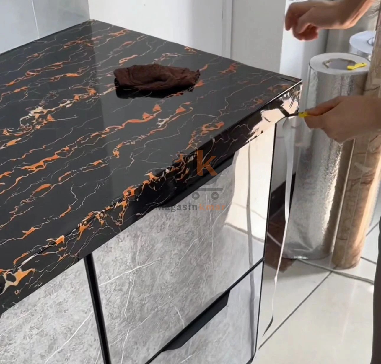 Nappe autocollante imperméable en plastique – 1 m x 90 cm – Protection et décoration