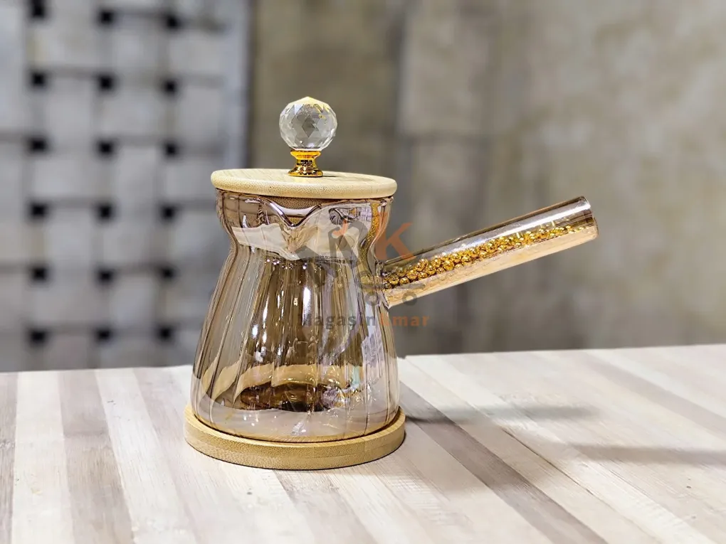 Zazoua dorée en verre avec couvercle en bois