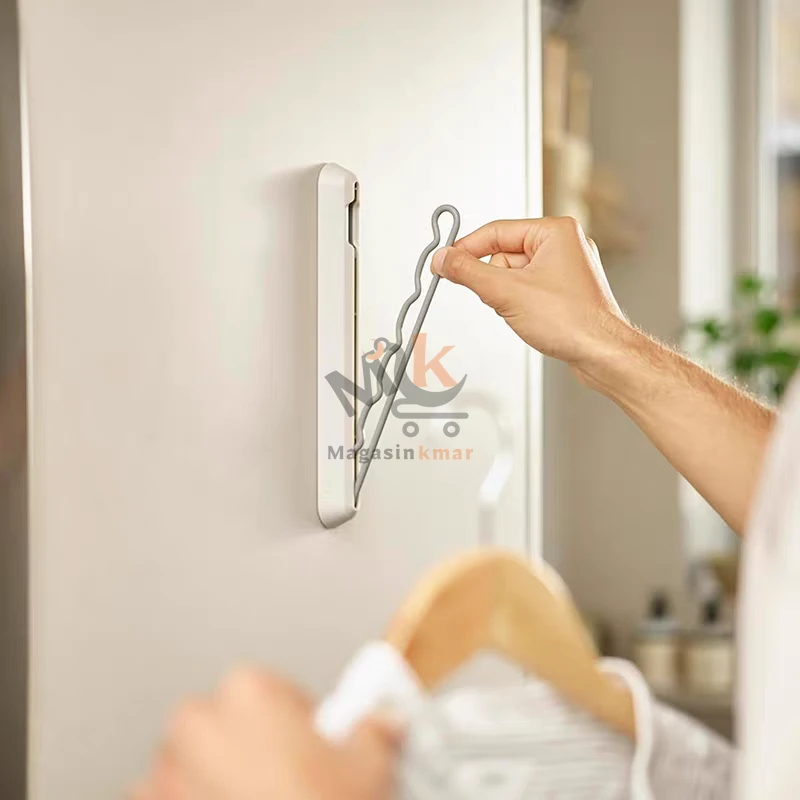 Cintre pliable mural en métal