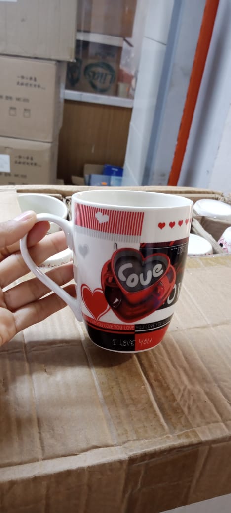 Tasse en céramique motif cœur