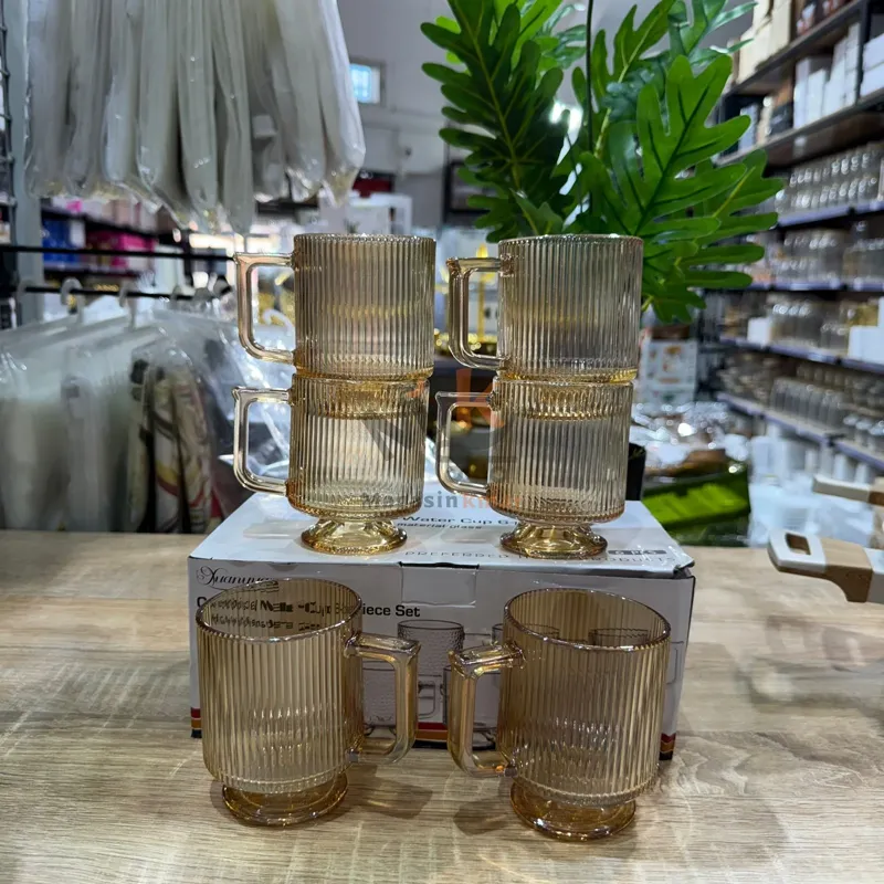 Série de 6 tasses en verre